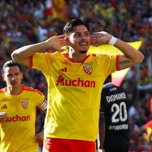 随着朗斯5-2，勒芒2-2，里昂2-0，尼斯0-0，法甲最新积分榜出炉