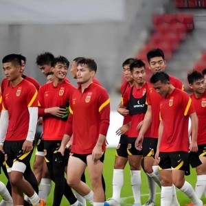 8.27日：德甲喜讯连连，五豪门扎堆官宣，国足新星涌现，王钰栋落选，蒯纪闻刘诚宇领衔引热议