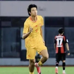 今日：重大消息！英超德甲豪门开启争夺大战，17岁赵松源留洋之路曙光愈发明朗